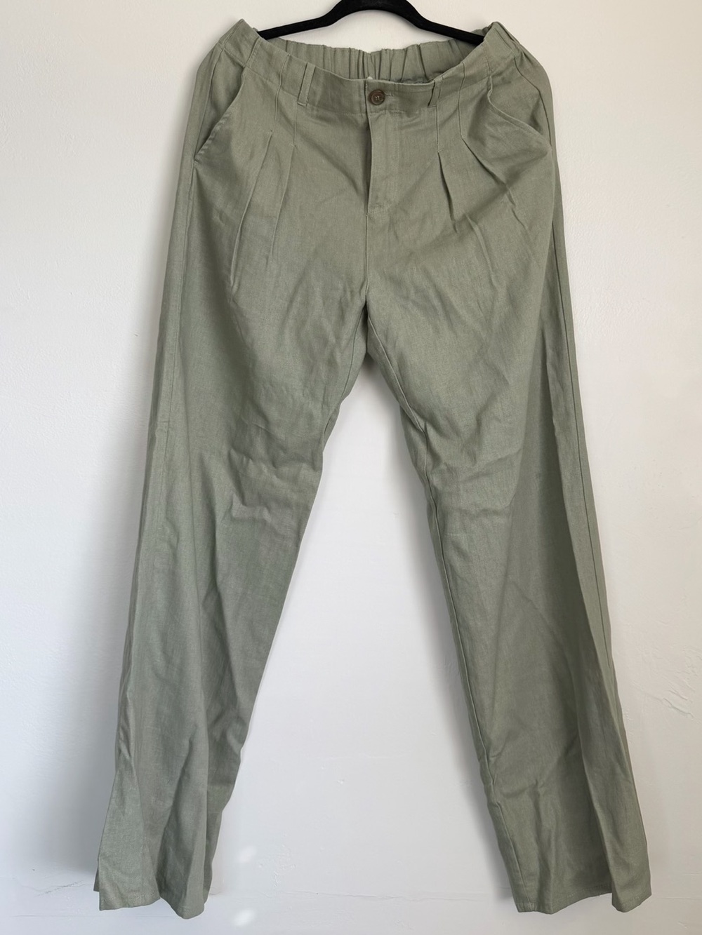 Love Tree Pleated trousers in Olive
